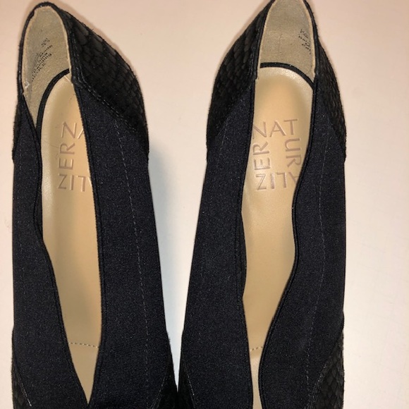 Ladies Attractive high heels size 7.5 US Naturalizer - Picture 5 of 6